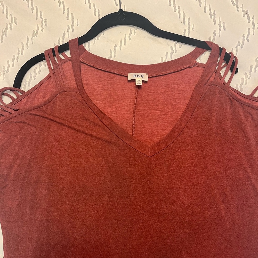 BKE Red Sleeveless Cut Out Tank Top